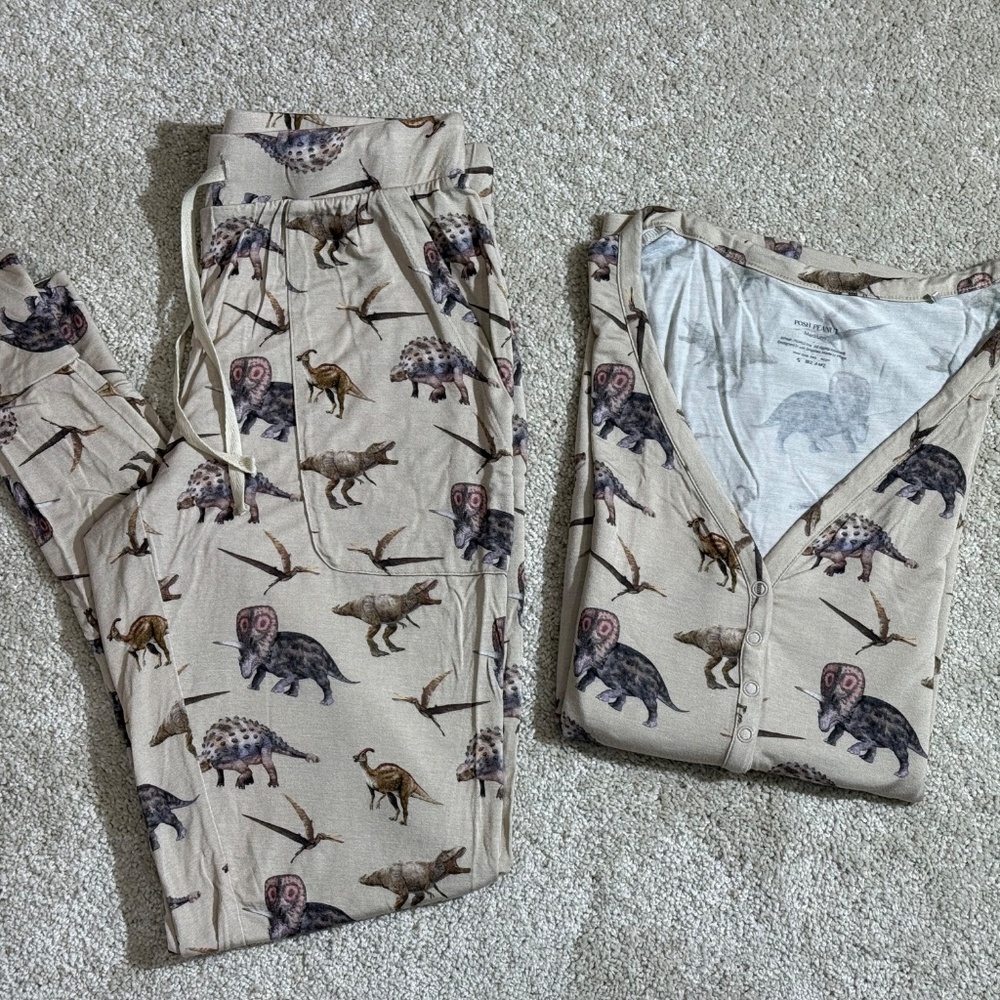 Posh Peanut Women's Long Sleeve Loungewear, Vintage Dino, NWOT